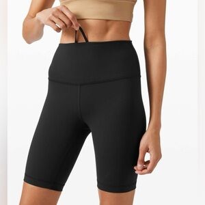 Lululemon Wunder Train High Rise Short 8" | Size 6